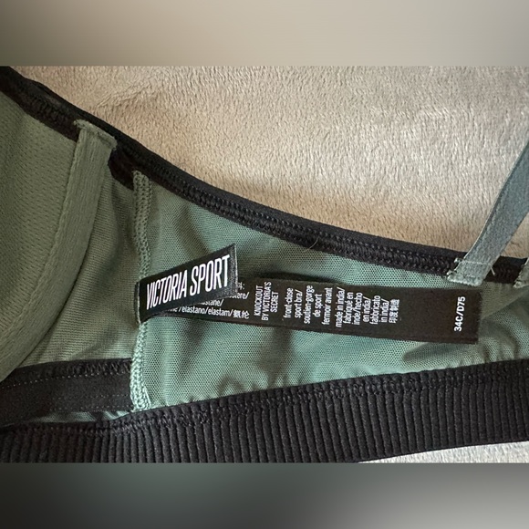 NWT - Knockout by Victoria’s Sport Bra - Picture 5 of 6